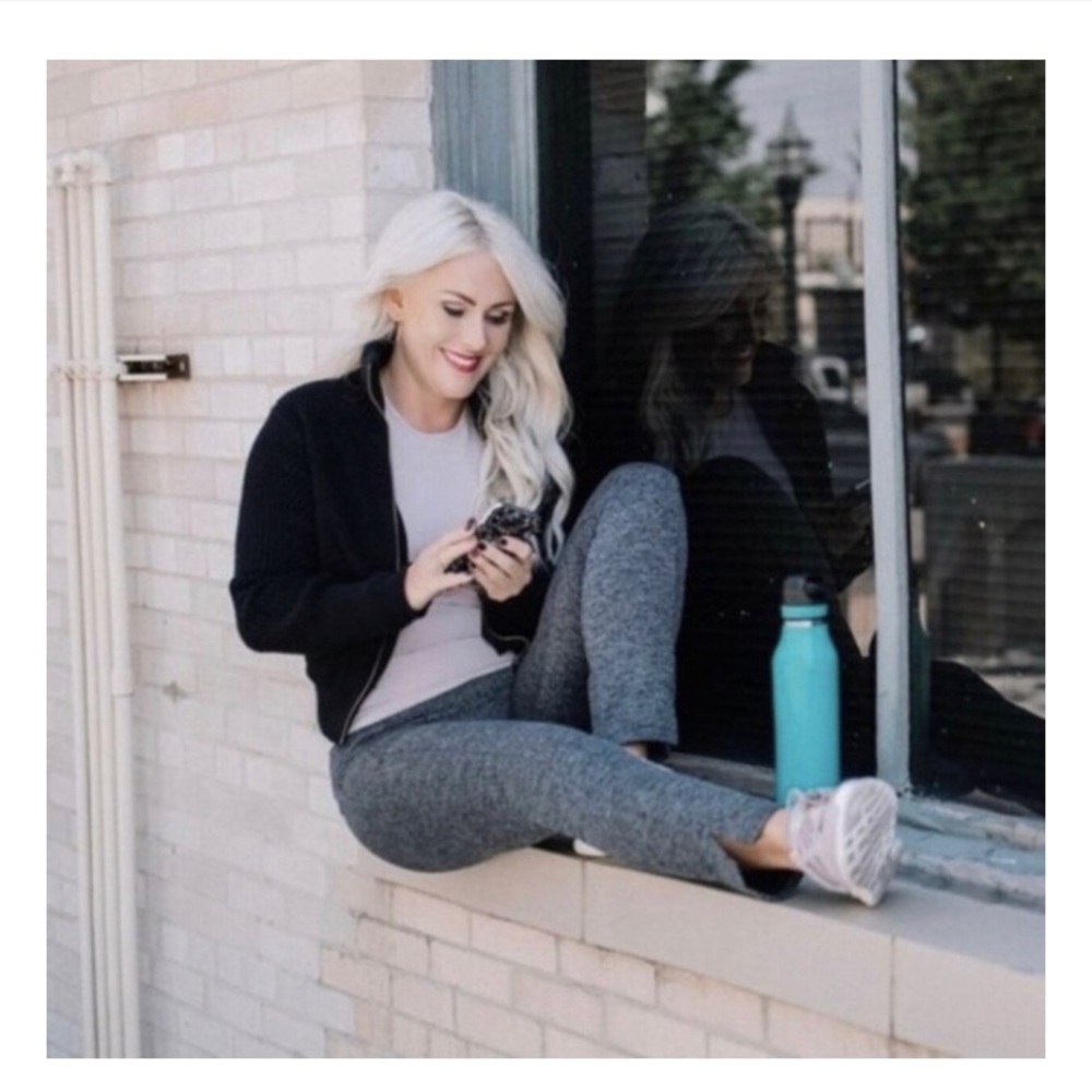 Athleta Gray Marled Leggings